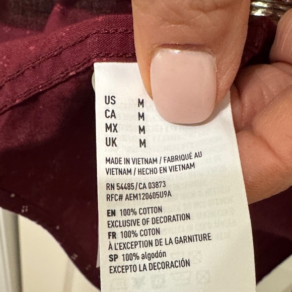 American Eagle Outfitters NWOT❤️ Burgundy Casual Button Down Shirt. - Picture 4 of 10